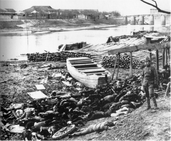  △江边的屠杀