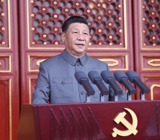  △2021年7月1日，庆祝中国共产党成立100周年大会在北京天安门广场隆重举行，习近平总书记发表重要讲话。