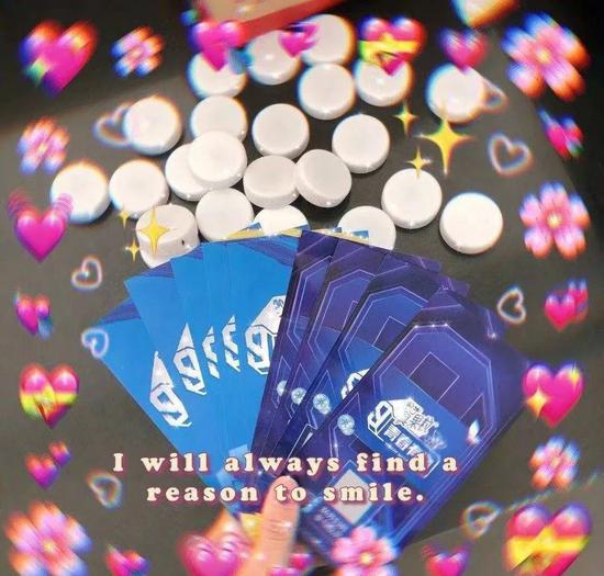  粉丝晒的奶盖、奶卡图&nbsp; 来源 / 微博用户