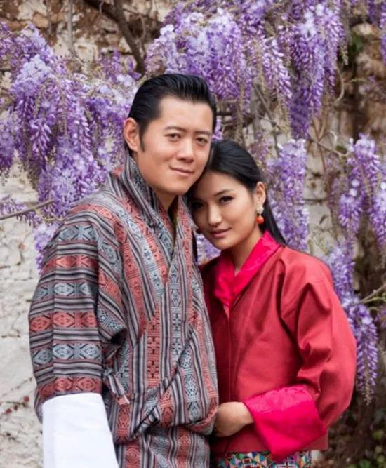 ·旺楚克（左）与佩玛。