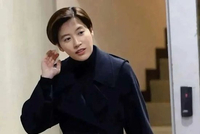 她用自己的真实经历为我们讲述了童话故事的另一种模样