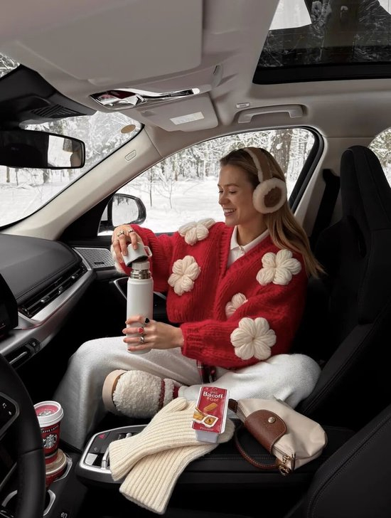 冬天也有季节限定的游乐园“多巴胺”穿搭？ - 爱买网