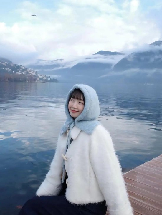 冬天也有季节限定的游乐园“多巴胺”穿搭？ - 爱买网