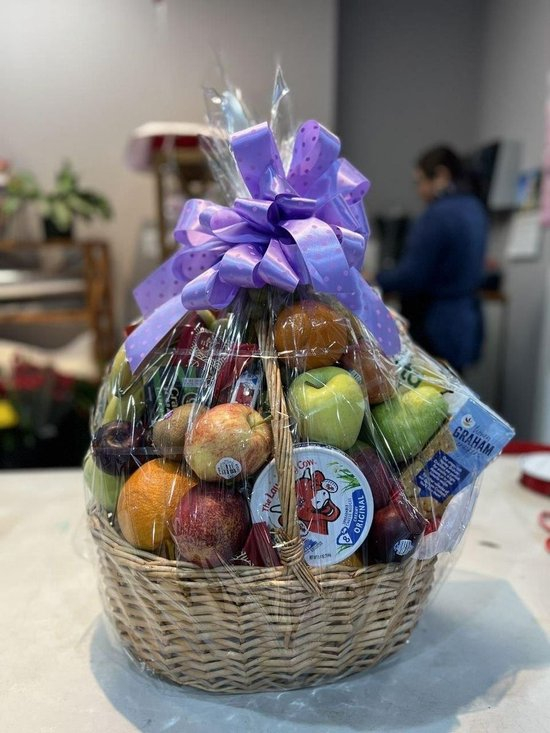 申源湜送给奥斯汀的水果篮 图自韩联社