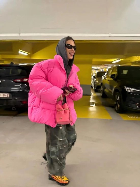 冬天也有季节限定的游乐园“多巴胺”穿搭？ - 爱买网