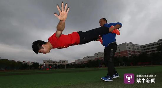 王武老师给张爽制定了训练计划
