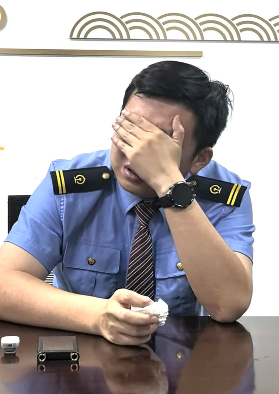 ▲追忆党鑫蕊时，马梓文泪洒当场