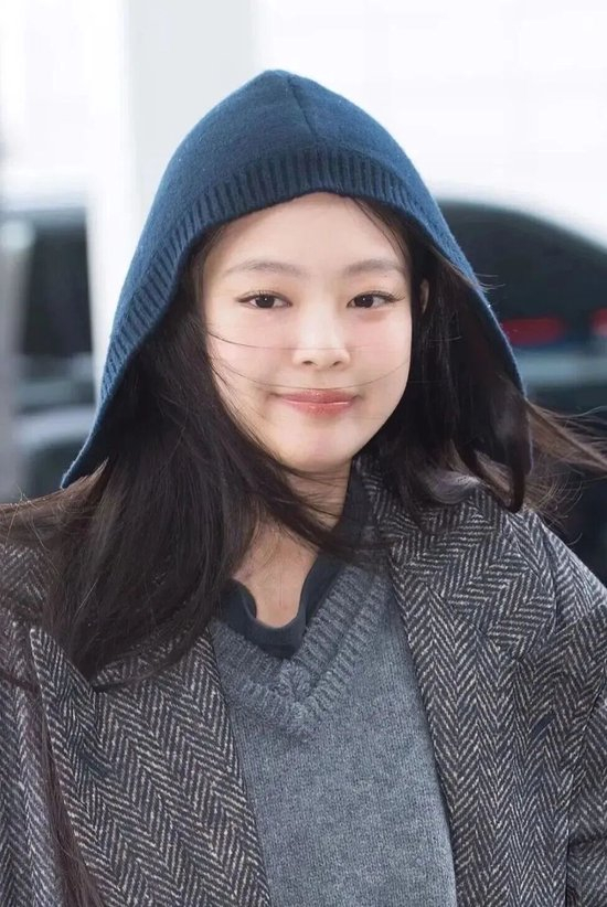 女明星们的帽子上怎么集体长出了“长耳朵”? - 爱买网