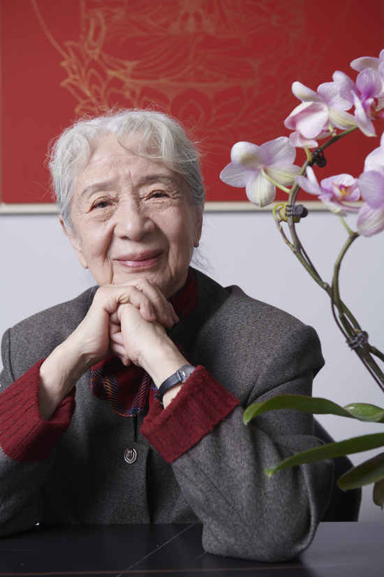 著名艺术设计家、教育家、敦煌学家常沙娜