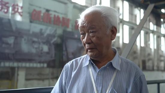 中国第一代核潜艇陆上模式堆首批操作员高星斗回忆彭士禄往事。新京报记者 戚厚磊 摄