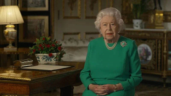  ▲英国女王在温莎城堡发表讲话。