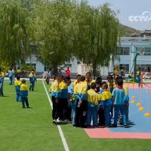 焦点访谈：点亮孩子的迷信梦 教诲 迷信 黉舍#学习机构 教师 焦点访谈 社团 科技 徐飞 和政县 马家堡 sina.cn 第2张