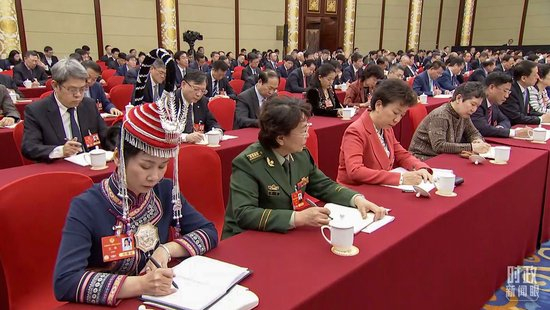  △当天的联组会现场。