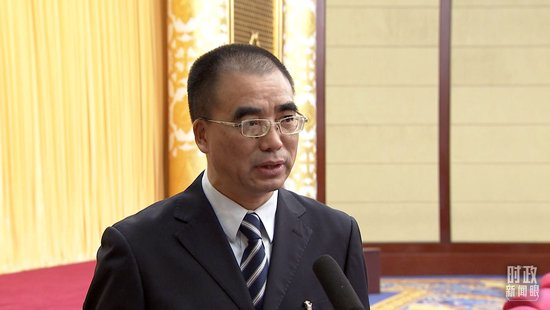  △郑家建委员。