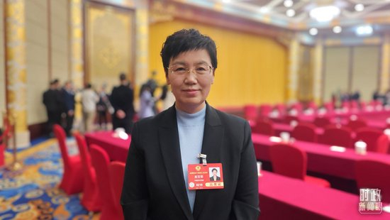 △崔亚丽委员。（总台央广记者马喆拍摄）