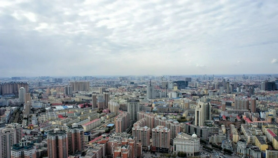 楼层越高的城市，幸福感会更高吗？/&nbsp;图虫创意