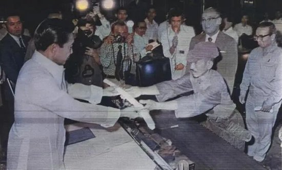 1974年，小野田宽郎终于投降