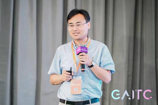 马思伟作主题演讲。