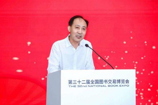 “中华先锋人物故事汇”系列丛书作家代表徐鲁
