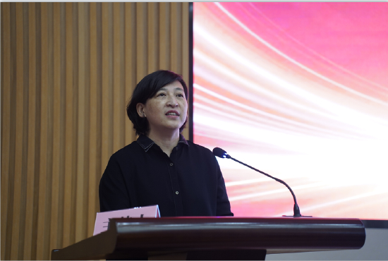人教社党委委员、纪委书记蒋琦致词