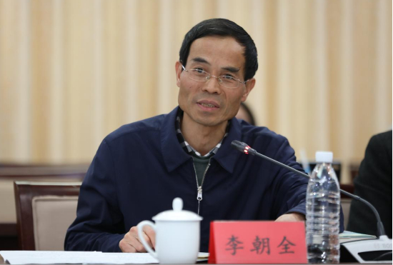 中国作协创研部副主任、中国报告文学学会副会长李朝全发言