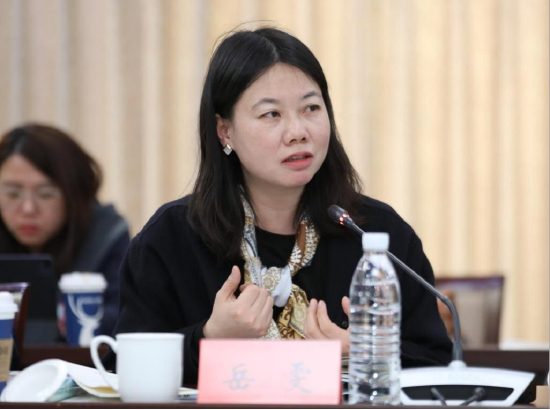 《文艺报》副总编岳雯发言