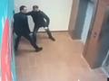 警察1对5抓走4个,莫斯科停车场枪战逮捕过程曝光