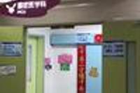 深圳砸中男童小区更换窗户 律师称这些人需担责