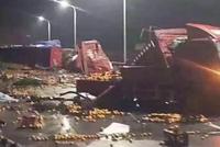 二广高速湖南益阳段道路结冰 多台货车失控相撞