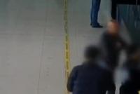 钱包自己掉进别人手提袋!网友:说出来你可能不信 真是钱包先动的手