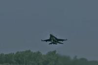 视频曝光!巴基斯坦空军参谋长亲驾F-16阅兵