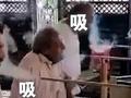 又现“奇招” 印度民众轮流吸蒸汽防治新冠
