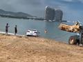 司机凌晨驾车去三亚湾看海 车辆被困沙滩成“泡水”车