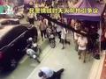 民警街头孤身擒贼无人帮引热议 扒窃15元小偷被刑拘