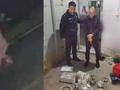 男子穿女装进亲戚家偷20多件银饰:虽是女性装扮,但肢体动作豪迈