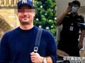 为了拆散这对“情侣”,警员狂飙英语怒怼,“外国男友”显出原形