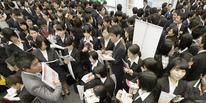 韩青年就业难?增加公务员岗