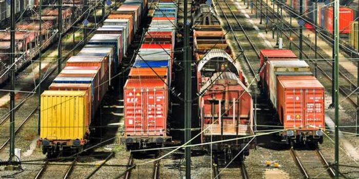 从上海至莫斯科铁路货物运输成本正接近海运