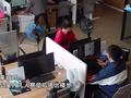 地震来临时,男子淡定继续工作,网友:这大哥看淡了生死