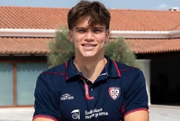 20岁帕莱斯特拉：国米和尤文对我感兴趣？我目前专注于卡利亚里