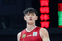 许利民：曾凡博将出战对阵广东的比赛！此前小曾表示自身状态还行