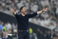 重磅！皇马官方：与阿隆索协商一致，终止其主教练职务