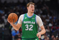 正互动直播NBA常规赛：首节勇士34-31独行侠 波尔津吉斯6分 弗拉格6分