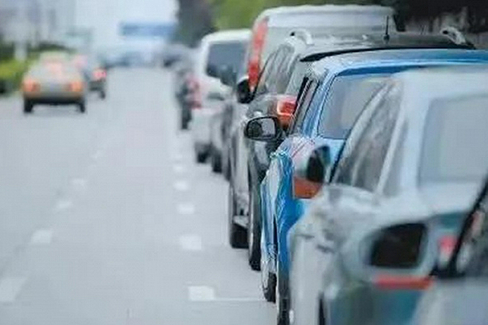 上海开工建设8300余个公共停车泊位