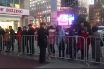 ofo排队退押金现场