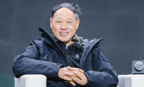 经济学家、青岛大学经济学院教授易宪容