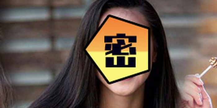 16岁少女上热搜 长得像迪丽热巴&Angelabab