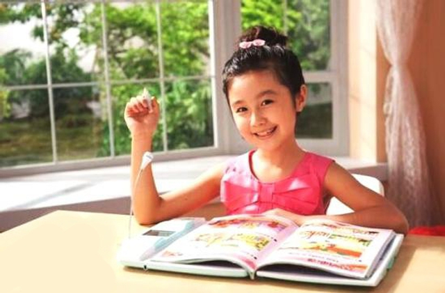 点读机女孩 高君雨