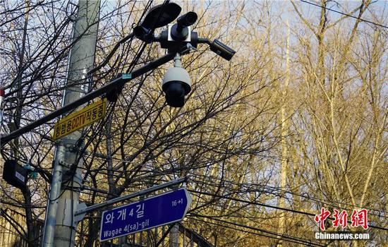 图为京畿道安山，加装大量摄像头。曾鼐 摄