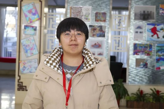 育英学校初中部教导处主任&nbsp;李嬖聪